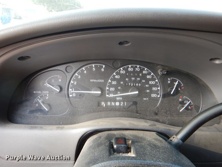 image for item IC9997 2003 Ford Ranger  SuperCab pickup truck