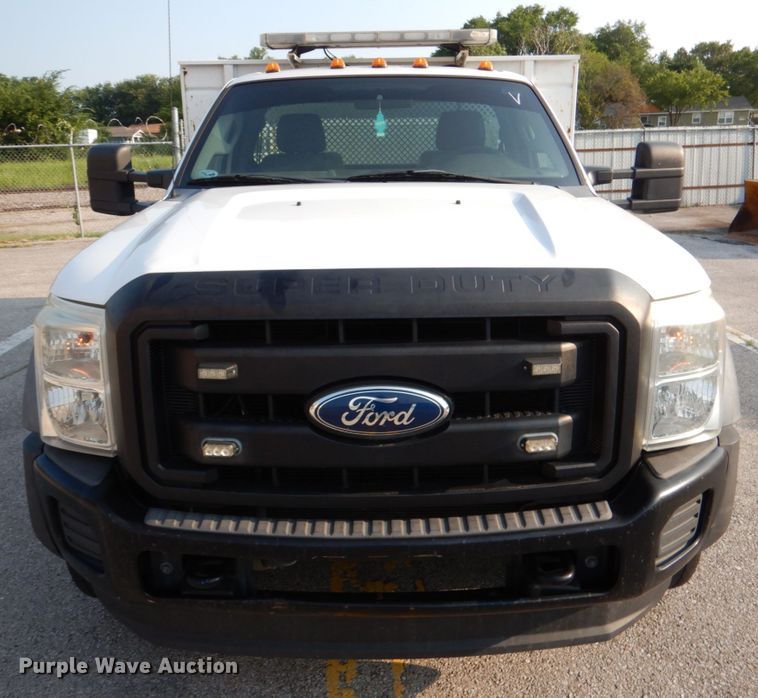 image for item IC9998 2011 Ford F450 Super Duty  flatbed truck