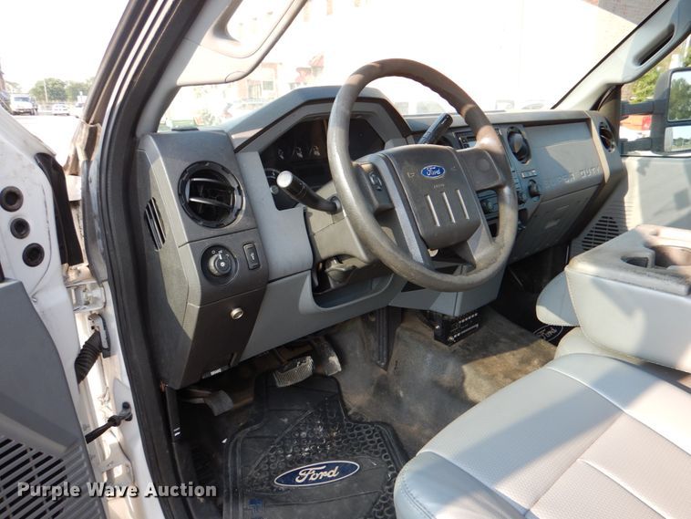 image for item IC9998 2011 Ford F450 Super Duty  flatbed truck