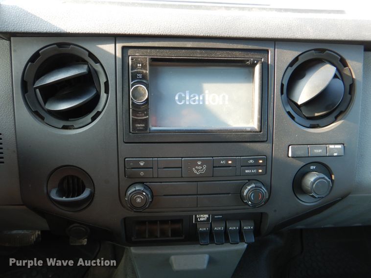 image for item IC9998 2011 Ford F450 Super Duty  flatbed truck