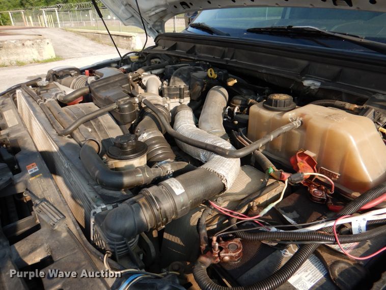 image for item IC9998 2011 Ford F450 Super Duty  flatbed truck