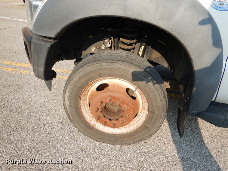 image for item IC9998 2011 Ford F450 Super Duty  flatbed truck