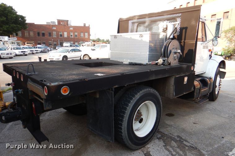 image for item ID9002 2001 International 4900  flat bed truck
