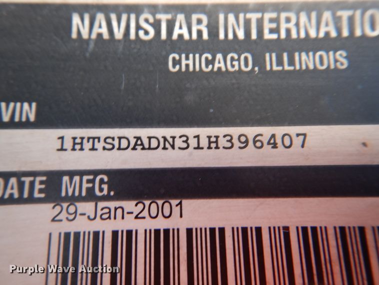 image for item ID9002 2001 International 4900  flat bed truck