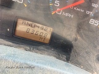 image for item ID9007 2002 International 4400  dump truck