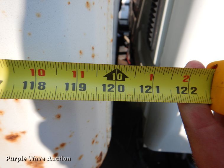 image for item ID9007 2002 International 4400  dump truck