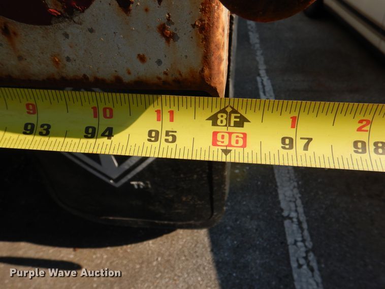 image for item ID9007 2002 International 4400  dump truck