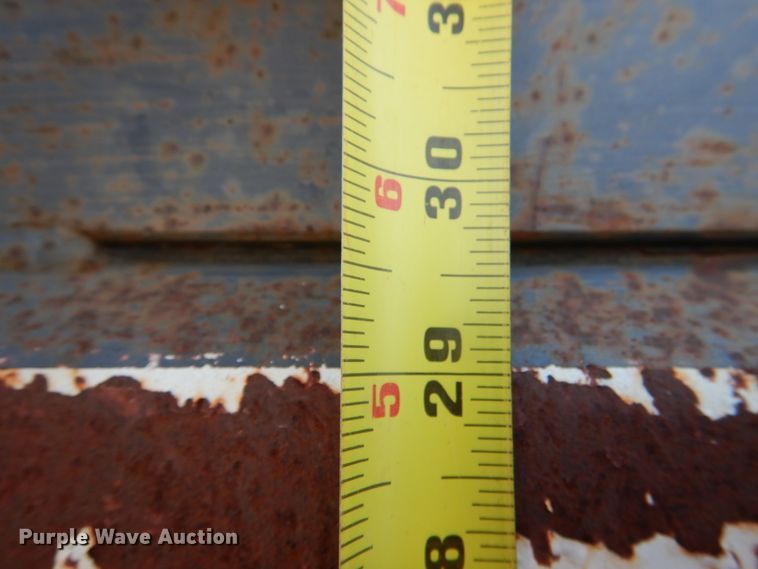 image for item ID9007 2002 International 4400  dump truck