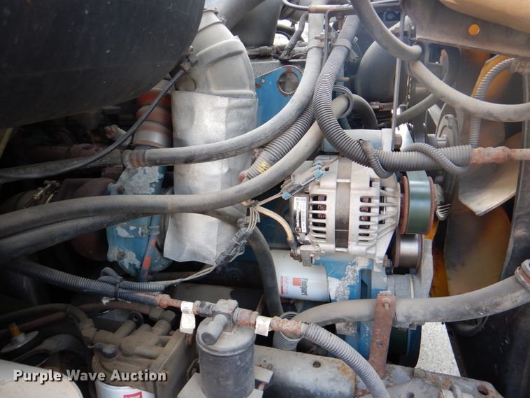 image for item ID9012 2000 International 4900  bucket truck