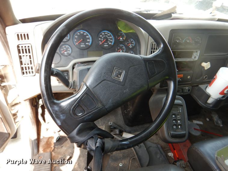 image for item ID9026 2013 International DuraStar 4300  crane truck