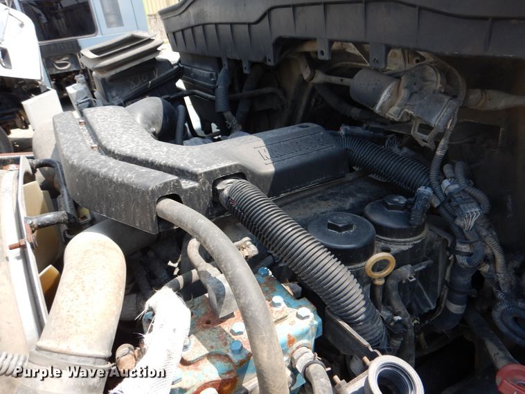 image for item ID9026 2013 International DuraStar 4300  crane truck