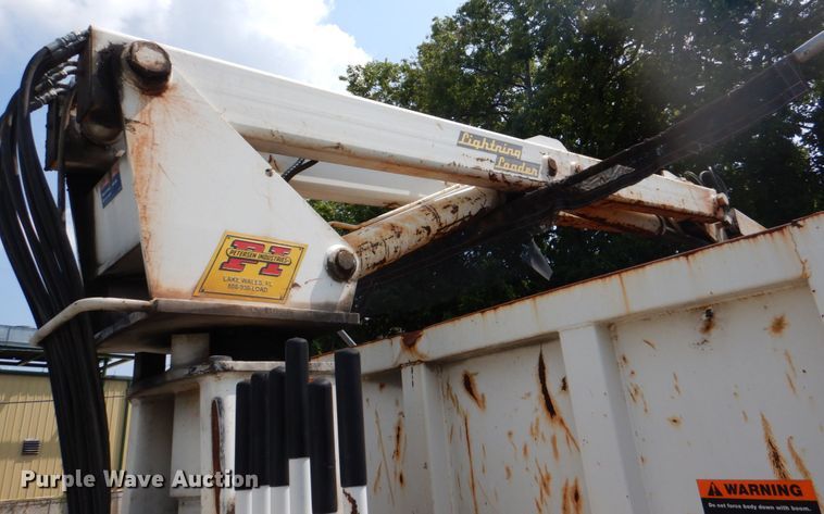 image for item ID9026 2013 International DuraStar 4300  crane truck