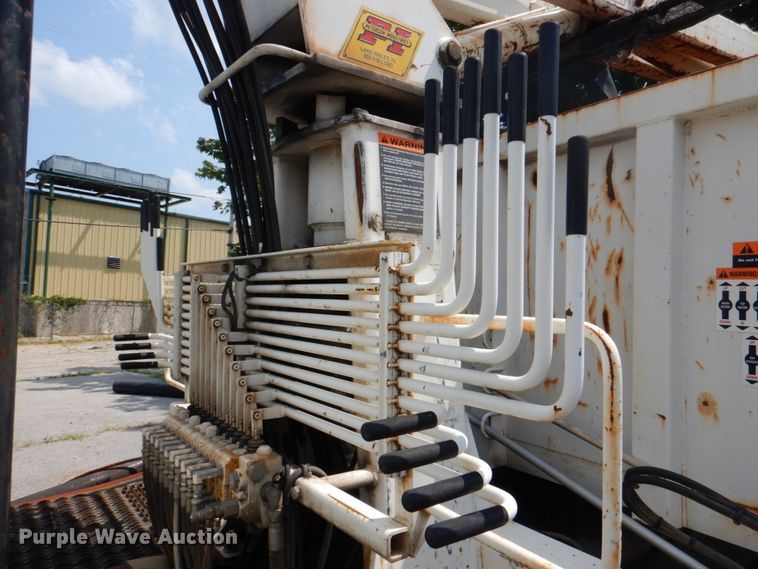 image for item ID9026 2013 International DuraStar 4300  crane truck