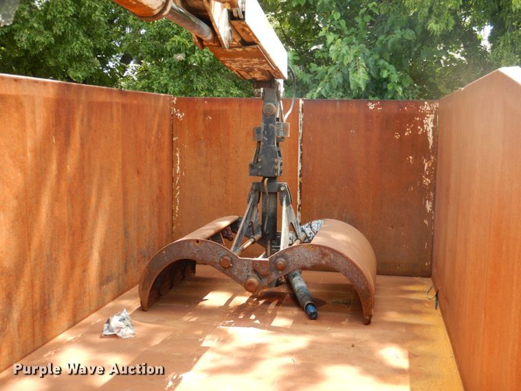 image for item ID9026 2013 International DuraStar 4300  crane truck