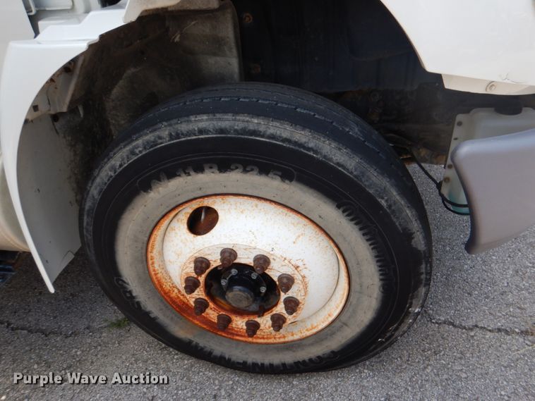 image for item ID9026 2013 International DuraStar 4300  crane truck