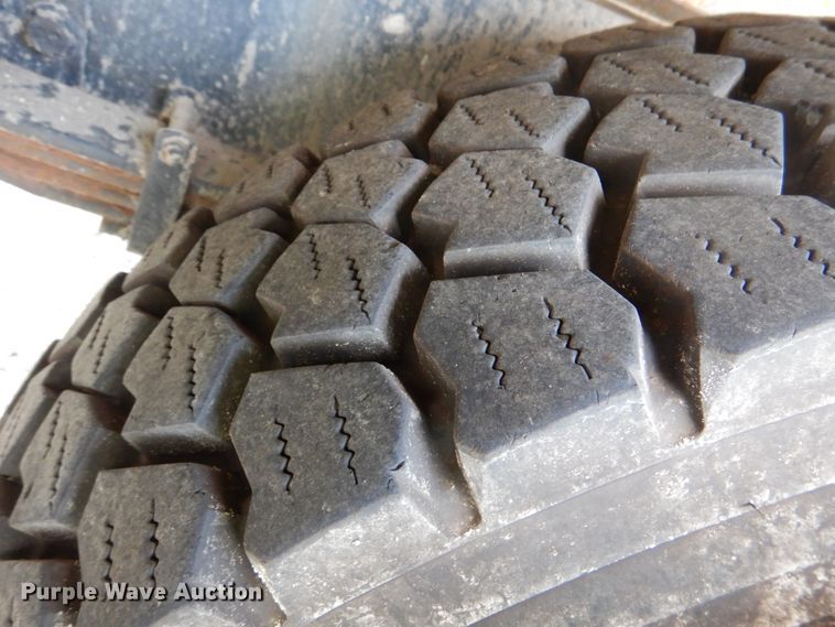 image for item ID9026 2013 International DuraStar 4300  crane truck