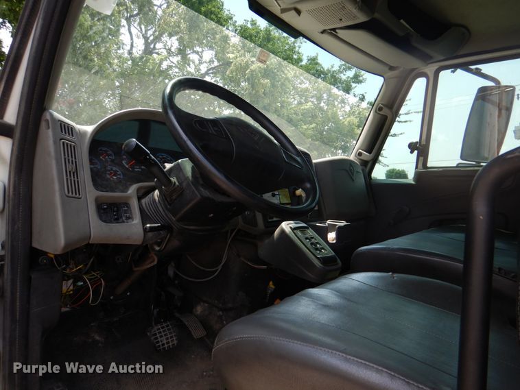 image for item ID9027 2012 International 7400  crane truck