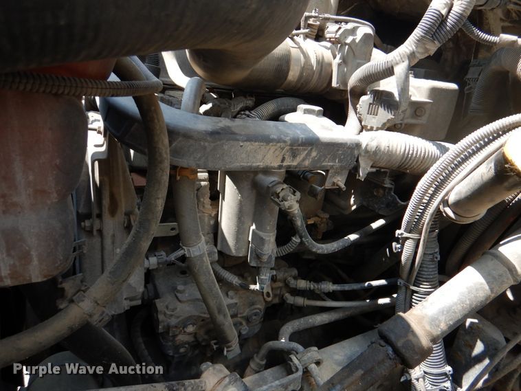 image for item ID9027 2012 International 7400  crane truck