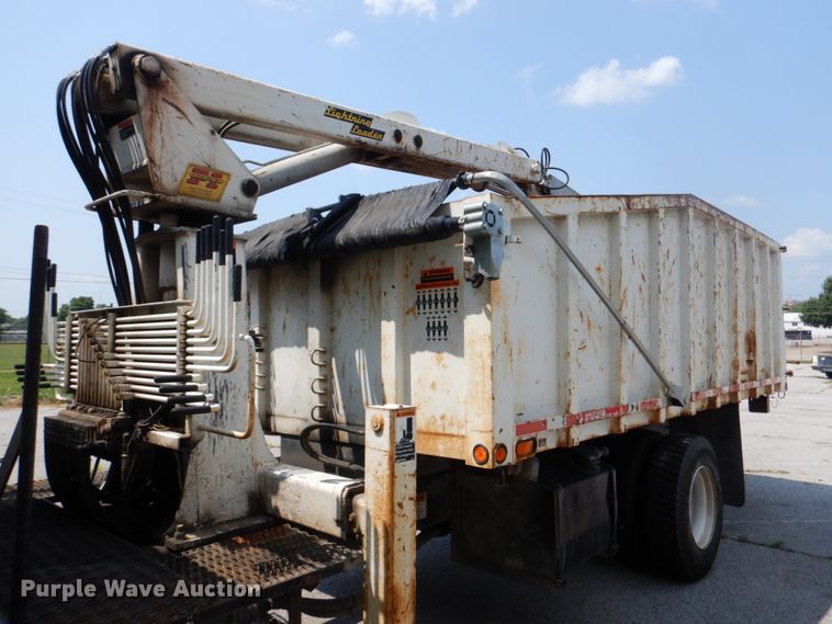 image for item ID9027 2012 International 7400  crane truck