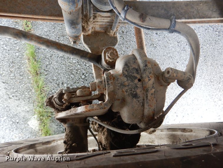 image for item ID9027 2012 International 7400  crane truck