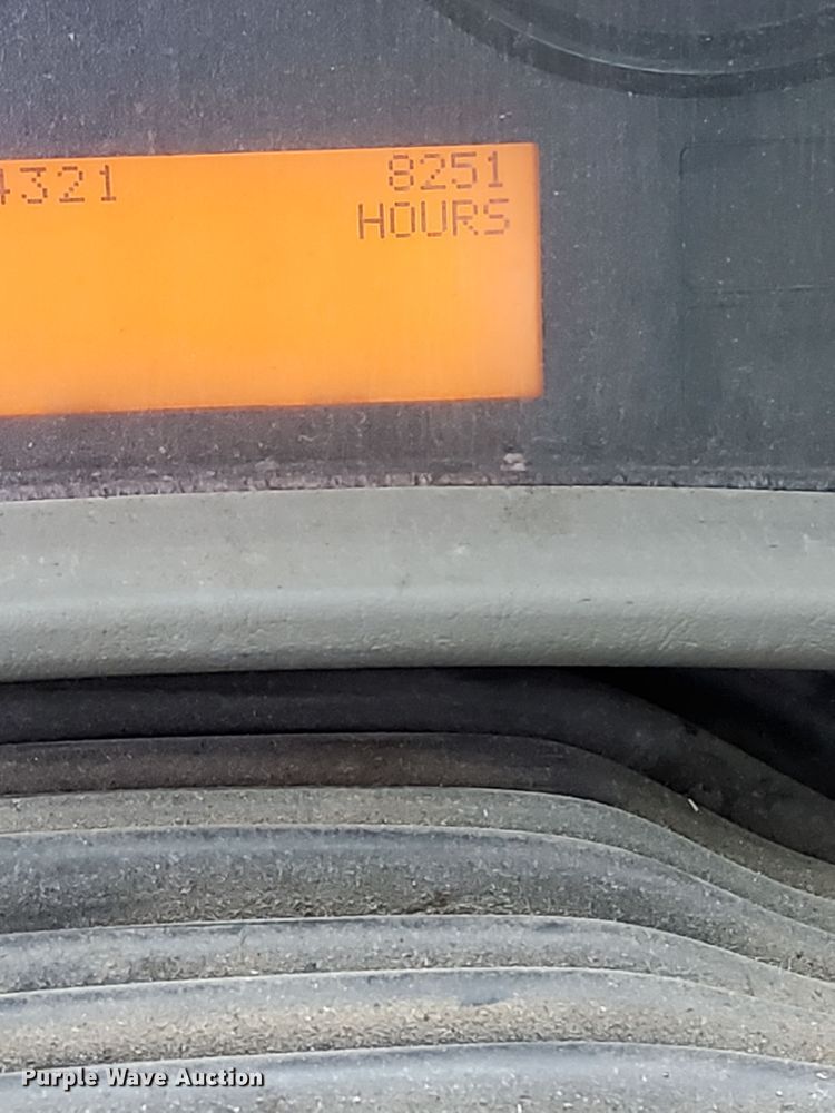 image for item ID9027 2012 International 7400  crane truck