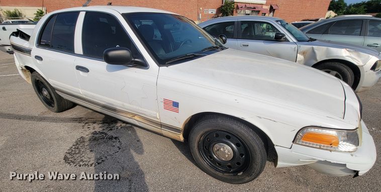 image for item IE9258 2011 Ford Crown Victoria Police Interceptor