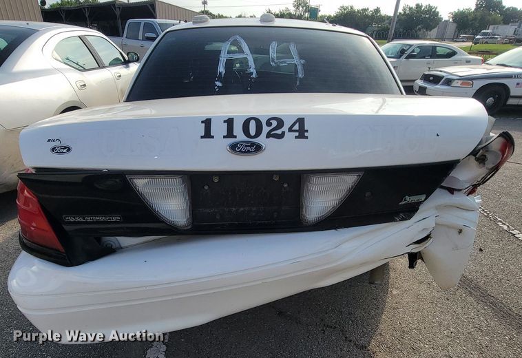 image for item IE9258 2011 Ford Crown Victoria Police Interceptor