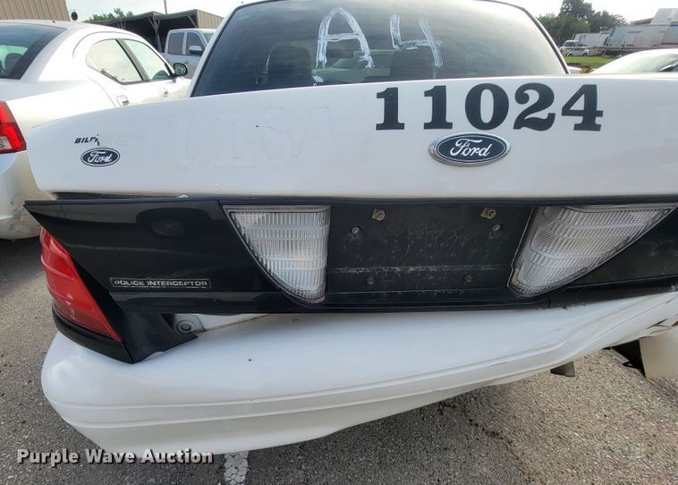 image for item IE9258 2011 Ford Crown Victoria Police Interceptor