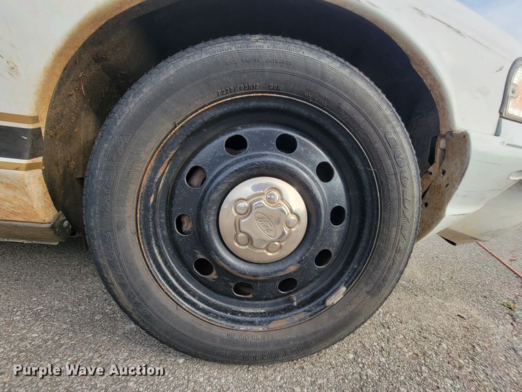 image for item IE9258 2011 Ford Crown Victoria Police Interceptor