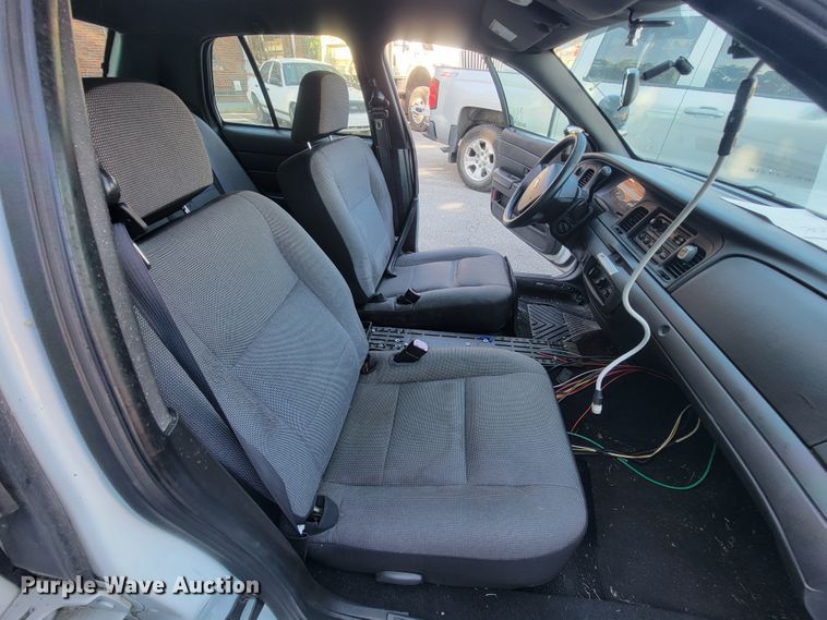 image for item IE9285 2009 Ford Crown Victoria Police Interceptor