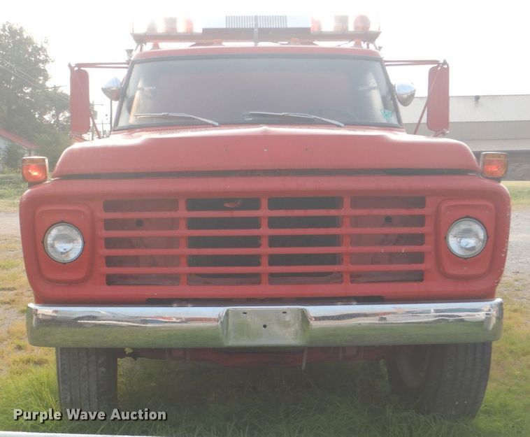 image for item IE9416 1978 Ford F700  pumper fire truck