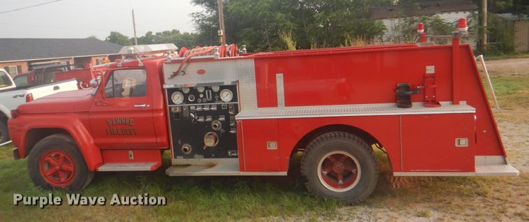 image for item IE9416 1978 Ford F700  pumper fire truck