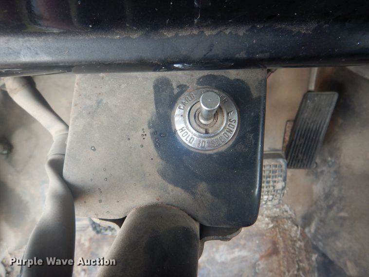 image for item IE9416 1978 Ford F700  pumper fire truck