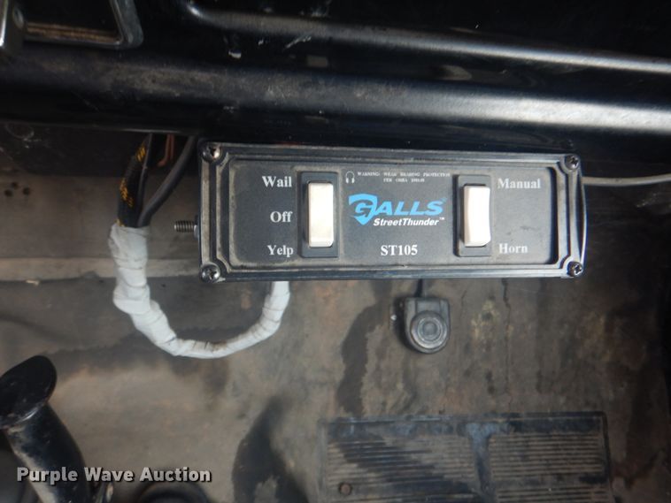 image for item IE9416 1978 Ford F700  pumper fire truck