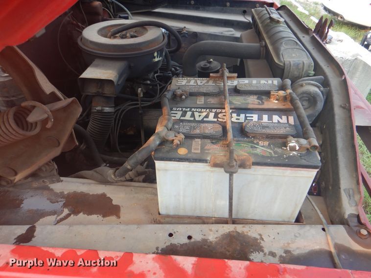 image for item IE9416 1978 Ford F700  pumper fire truck