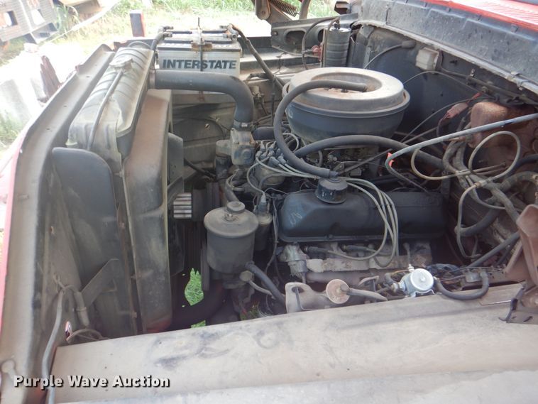 image for item IE9416 1978 Ford F700  pumper fire truck