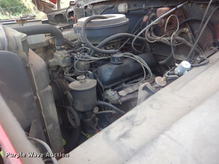 image for item IE9416 1978 Ford F700  pumper fire truck