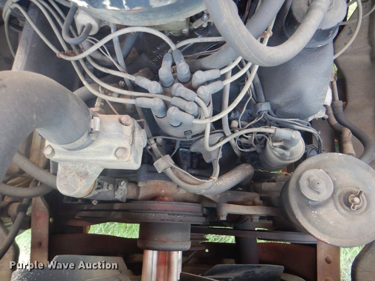 image for item IE9416 1978 Ford F700  pumper fire truck