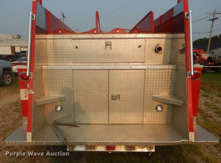 image for item IE9416 1978 Ford F700  pumper fire truck