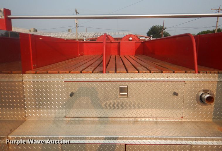 image for item IE9416 1978 Ford F700  pumper fire truck