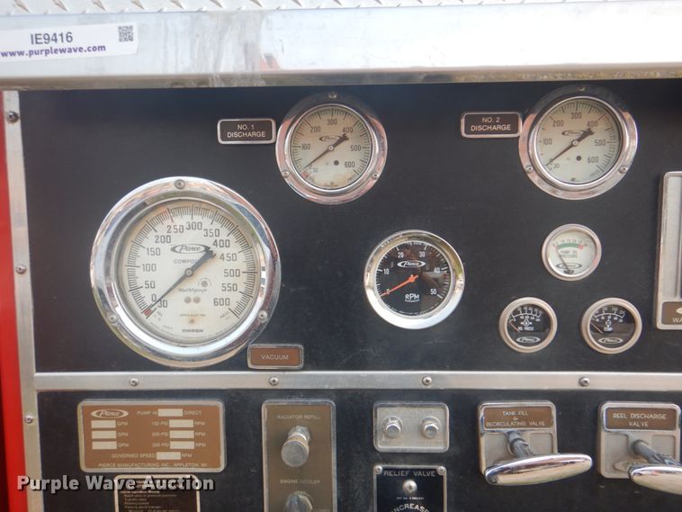 image for item IE9416 1978 Ford F700  pumper fire truck