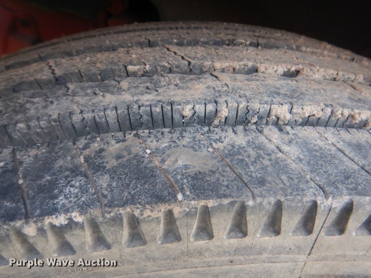 image for item IE9416 1978 Ford F700  pumper fire truck