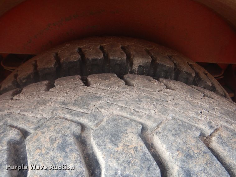 image for item IE9416 1978 Ford F700  pumper fire truck