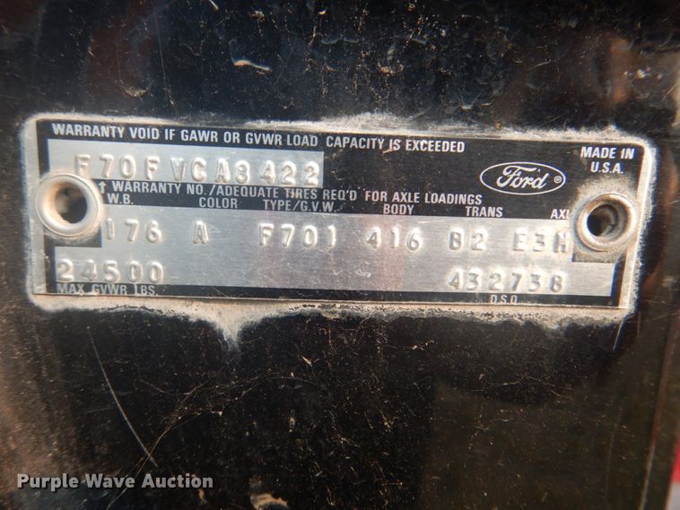 image for item IE9416 1978 Ford F700  pumper fire truck