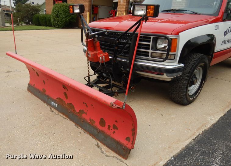 image for item IL9904 1988 Chevrolet K3500  pickup truck