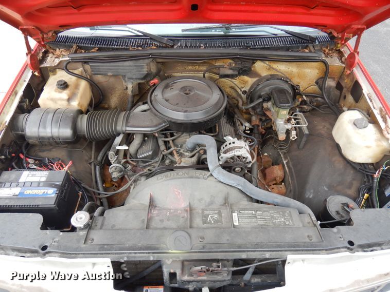 image for item IL9904 1988 Chevrolet K3500  pickup truck