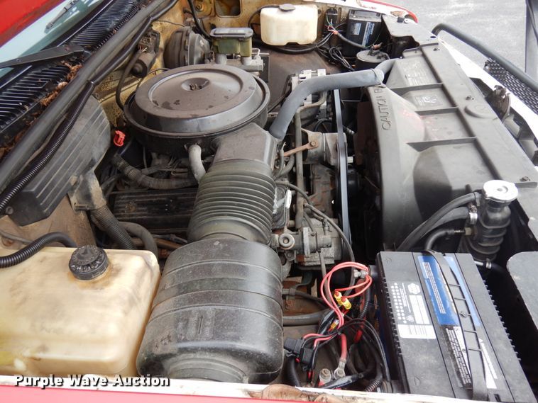 image for item IL9904 1988 Chevrolet K3500  pickup truck