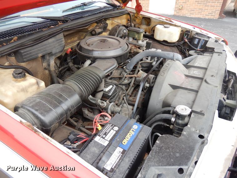 image for item IL9904 1988 Chevrolet K3500  pickup truck