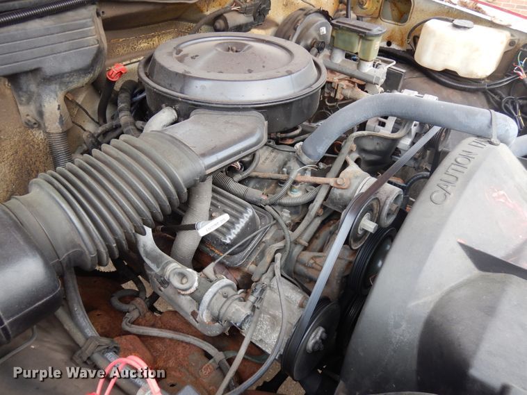 image for item IL9904 1988 Chevrolet K3500  pickup truck