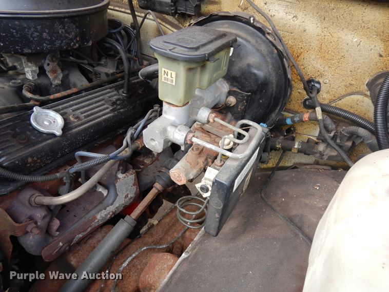 image for item IL9904 1988 Chevrolet K3500  pickup truck